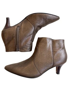 Clarks Heeled Ankle Boots Bronze Metallic Size 8